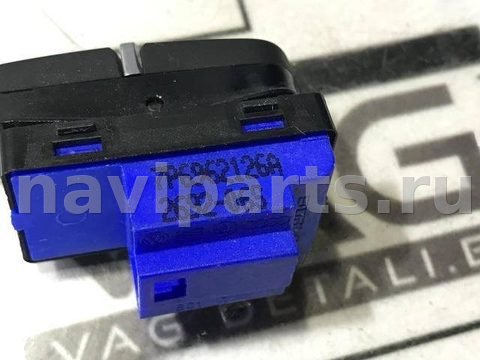 Кнопка центрального замка Volkswagen Touareg, 2013 г., OEM 7P6962126A, арт. 72849898, фото 3
