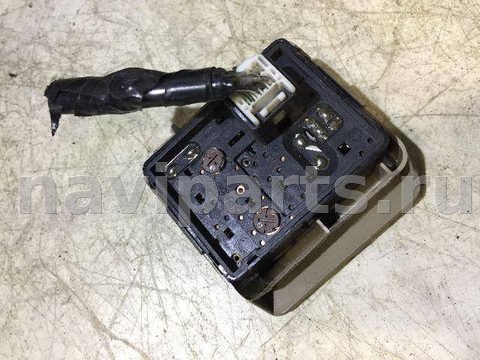 Кнопка центрального замка Mazda MPV, 2002 г., арт. 77559736, фото 2