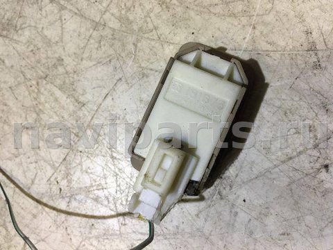 Кнопка центрального замка Mazda MPV, 2002 г., арт. 77559738, фото 2