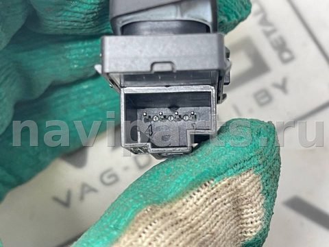 Кнопка центрального замка Volkswagen Passat USA, 2020 г., OEM 561962126C, арт. V1109, фото 3