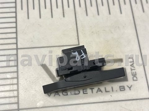 Кнопка центрального замка Volkswagen Tiguan, 2021 г., OEM 5NA962126, арт. V5032, фото 4