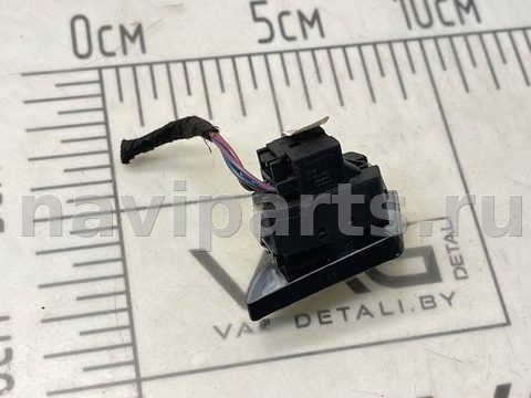 Кнопка центрального замка Audi A4 B8, 2011 г., OEM 8K0962107, арт. V5190, фото 5