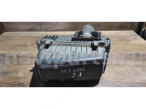 Корпус воздушного фильтра Peugeot 607, 2002 г., арт. B457581276