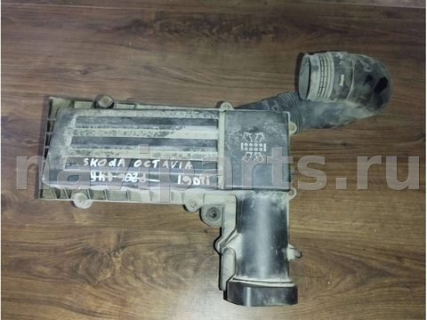 Корпус воздушного фильтра Skoda Octavia A4, 2000 г., арт. B457876762