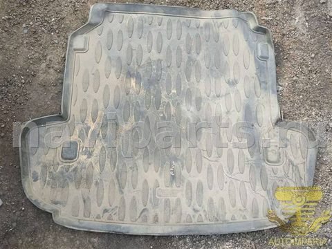 Ковёр багажника Peugeot 408, 2010 г., OEM 71620PGT40812, арт. 00065748