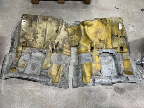 Ковёр салонный Mercedes E W210, 1998 г., OEM 2106800141, арт. 11873