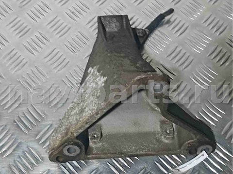 Кронштейн двигателя Audi A4, 1997 г., арт. 002034, фото 3