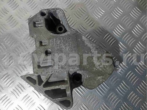 Новое Volkswagen Touran, 2004 г., OEM 06F199207H, арт. 008257