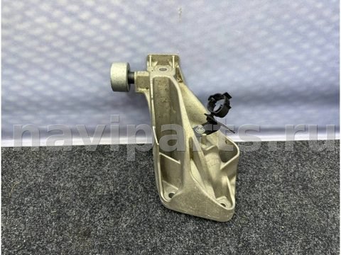 Новое BMW X5 G05, 2023 г., OEM 6884475, арт. 1690