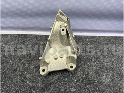 Новое BMW X7 G07, 2023 г., OEM 9895922, арт. 1733