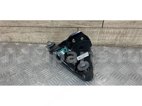 Новое Tesla Model Y, 2022 г., OEM 111023300C, арт. 2482