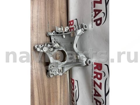 Кронштейн двигателя Audi A5, 2018 г., OEM 8W0399296E, арт. 4416