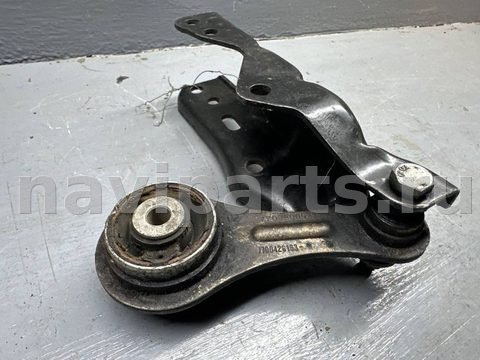 Кронштейн двигателя Renault Clio, 1996 г., OEM 7700800522, арт. B108176267