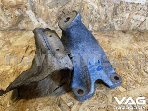 Новое Audi A4 B8, 2009 г., OEM 8K0199307AS, арт. BVR1-182