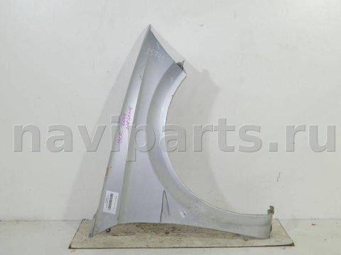 Крыло переднее правое Renault Megane, 2005 г., арт. 25792