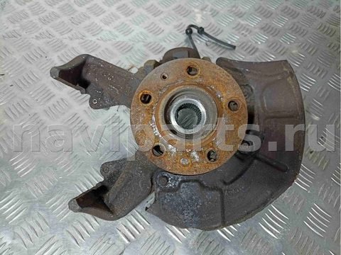 Поворотный кулак левый Volkswagen Golf, 2001 г., арт. 024194-1