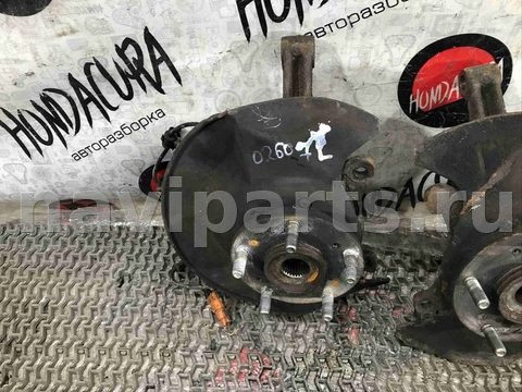 Поворотный кулак левый Honda CR-V, 2006 г., арт. 42808