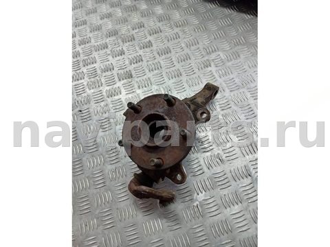 Поворотный кулак правый Toyota Avensis, 2006 г., арт. 110754700