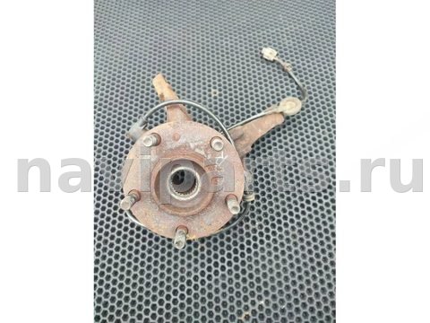 Поворотный кулак правый Nissan Almera Tino, 2001 г., арт. 112259289