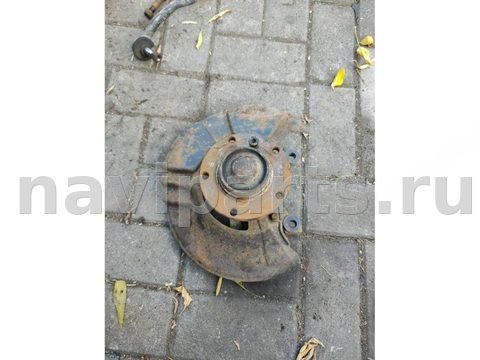 Поворотный кулак правый BMW 3 E36, 1992 г., арт. 59063433