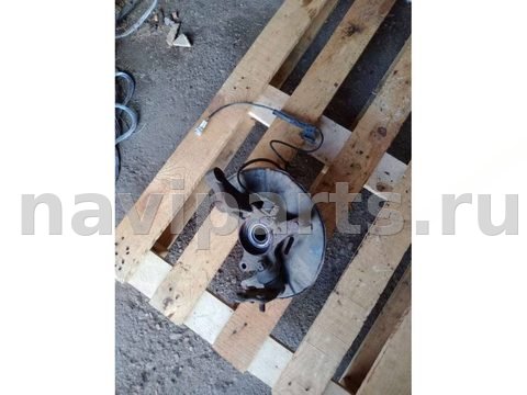 Поворотный кулак правый Toyota Avensis, 2003 г., арт. 86015265