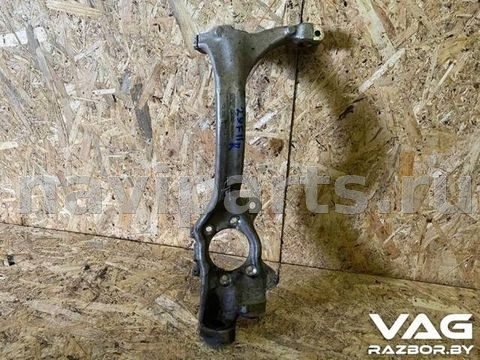 Поворотный кулак правый Audi A8 D3, 2005 г., OEM 4E0407258M, арт. B32313621