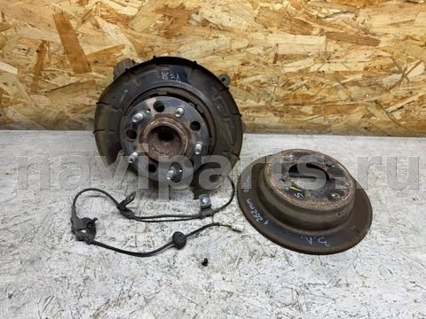Кулак задний левый Hyundai Tucson, 2012 г., OEM 527102S000, арт. 92699974