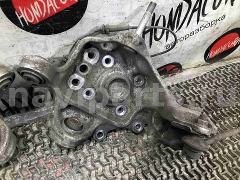 Кулак задний правый Honda Accord, 2012 г., арт. 04304-40460