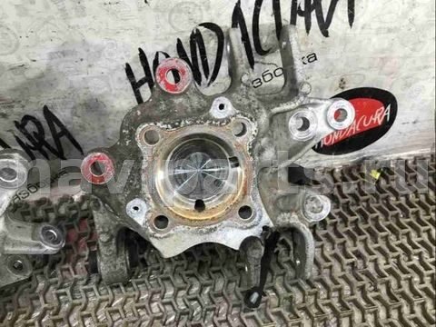 Кулак задний правый Honda Accord, 2019 г., арт. 05701-34811