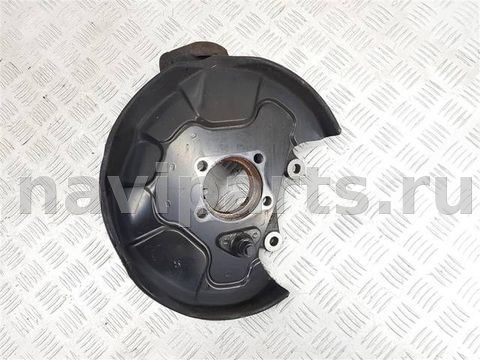 Кулак задний правый Lexus NX i30, 2014 г., арт. 83300