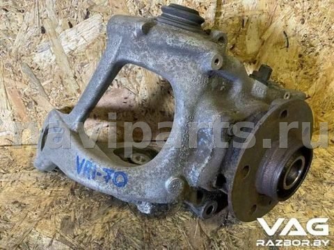 Кулак задний правый Audi A5, 2009 г., OEM 8K0505436AA, арт. BVR1-70_2