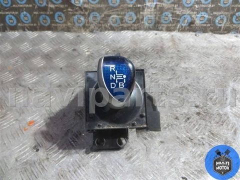 Новое Toyota Auris, 2014 г., арт. 00083980