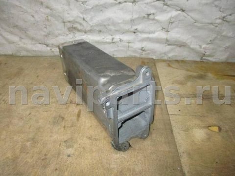 Лонжерон правый Audi A8, 2011 г., OEM 4H0805120B, арт. 8759.89F2
