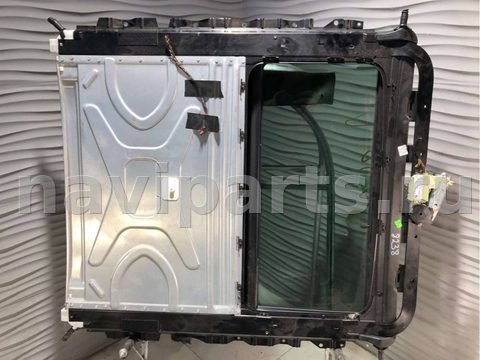 Люк BMW 5 E60/E61, 2005 г., OEM 54137033544, арт. B70971691, фото 2
