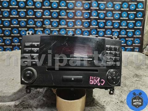 Магнитола Mercedes C W203, 2005 г., OEM A2038700589, арт. B00121049, фото 3