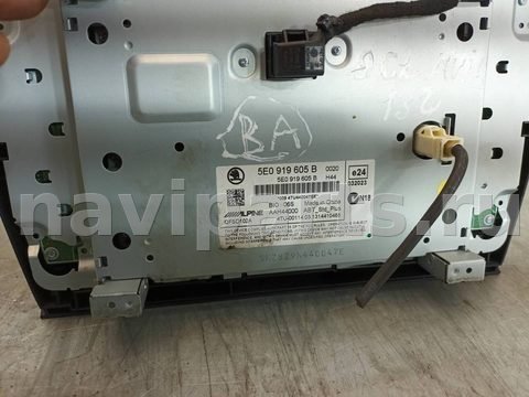 Магнитола Skoda Octavia, 2014 г., OEM 5E0919605B, арт. BF016-2, фото 4