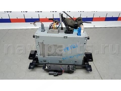 Новое Land-Rover Discovery, 2012 г., OEM BF6N18C815HH, арт. FEP21I901, фото 5