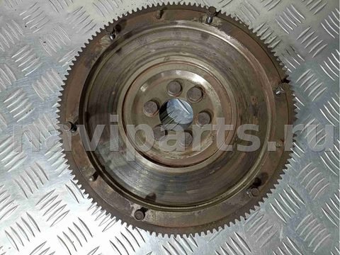 Новое Volkswagen Golf, 1998 г., OEM 068105271f, арт. 015227