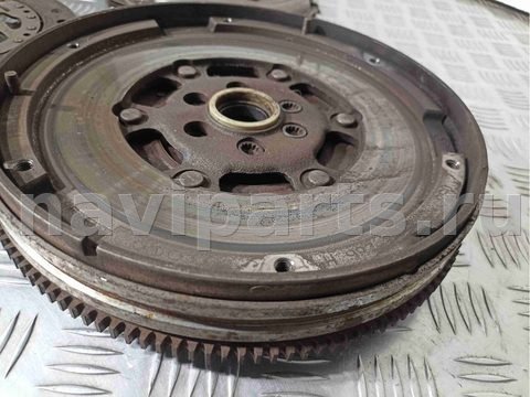 Новое Volkswagen Passat, 2002 г., OEM 058105, арт. 016521, фото 3