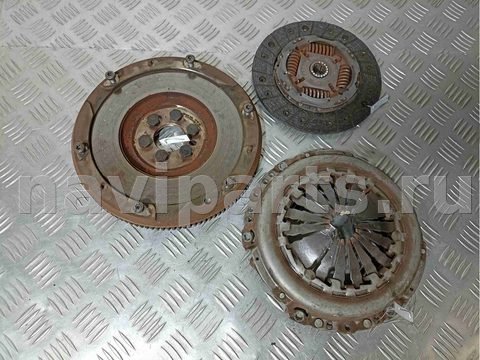Новое Opel Crossland X, 2018 г., OEM 9809984080, арт. 022645