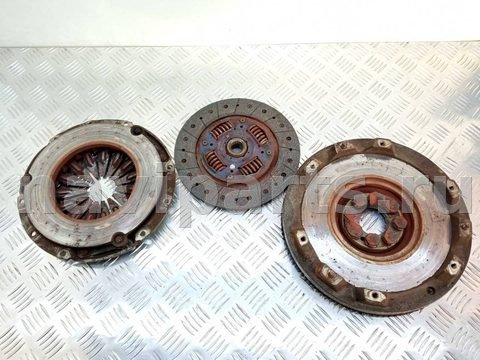 Новое Mazda 626, 1997 г., OEM RF13, арт. 1019563