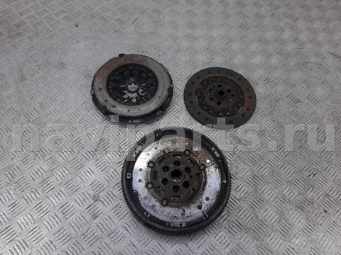 Новое Volkswagen Golf, 2006 г., OEM 03G141031K, арт. 1076750