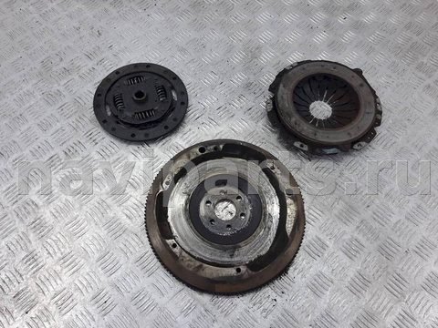 Новое Opel Zafira, 2003 г., OEM R90400169, арт. 1077118