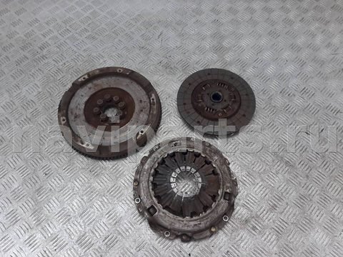 Новое Toyota Corolla, 2004 г., арт. 1080330