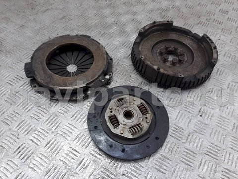 Новое Renault Clio, 2002 г., арт. 1080675