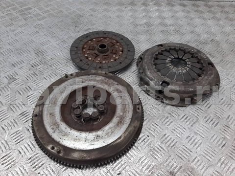 Новое Toyota RAV4, 2003 г., арт. 1081035