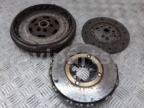 Новое Volkswagen Sharan, 2000 г., арт. 1082101