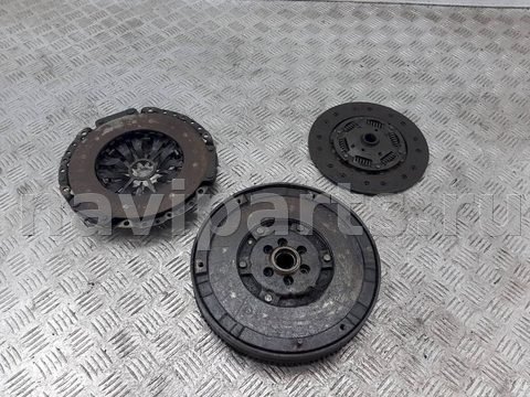 Новое Volkswagen Passat, 2003 г., арт. 1083495