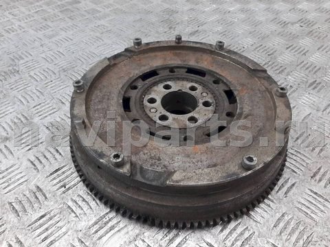 Новое BMW 3 E46, 2001 г., OEM 21217512693, арт. 1084300
