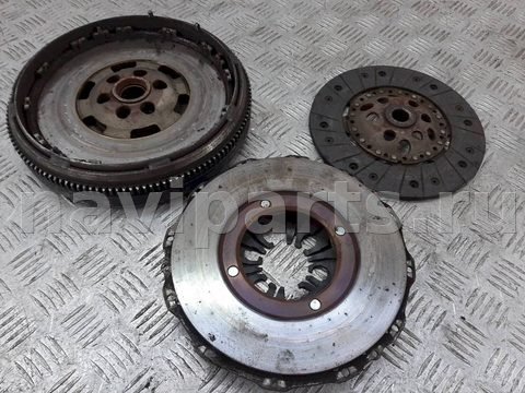 Новое Volkswagen Sharan, 2000 г., арт. 1084544